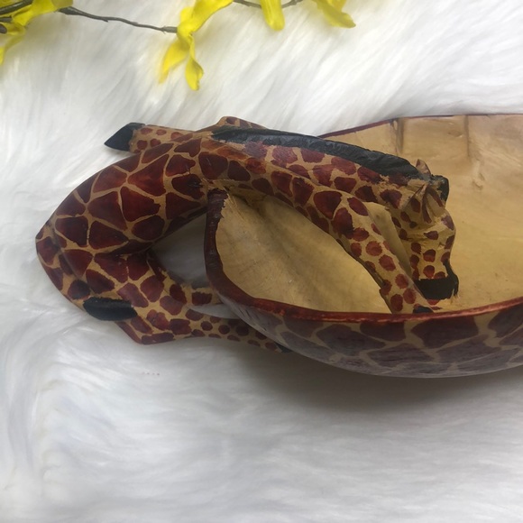 Wooden Handcrafted Giraffe Drinking Dish Set of 2 - Picture 2 of 11